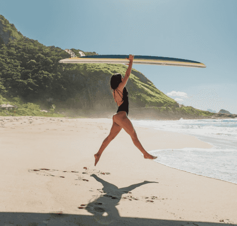 Bella Surf background